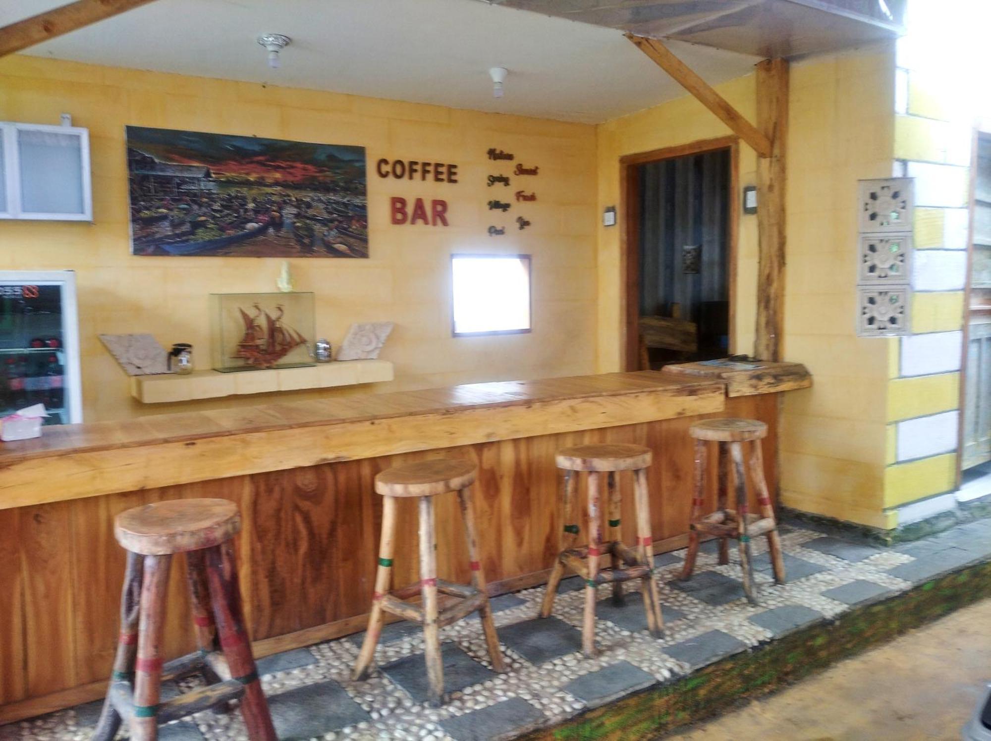 Wooden Kemiren Homestay Banyuwangi บันยูวังงี ภายนอก รูปภาพ