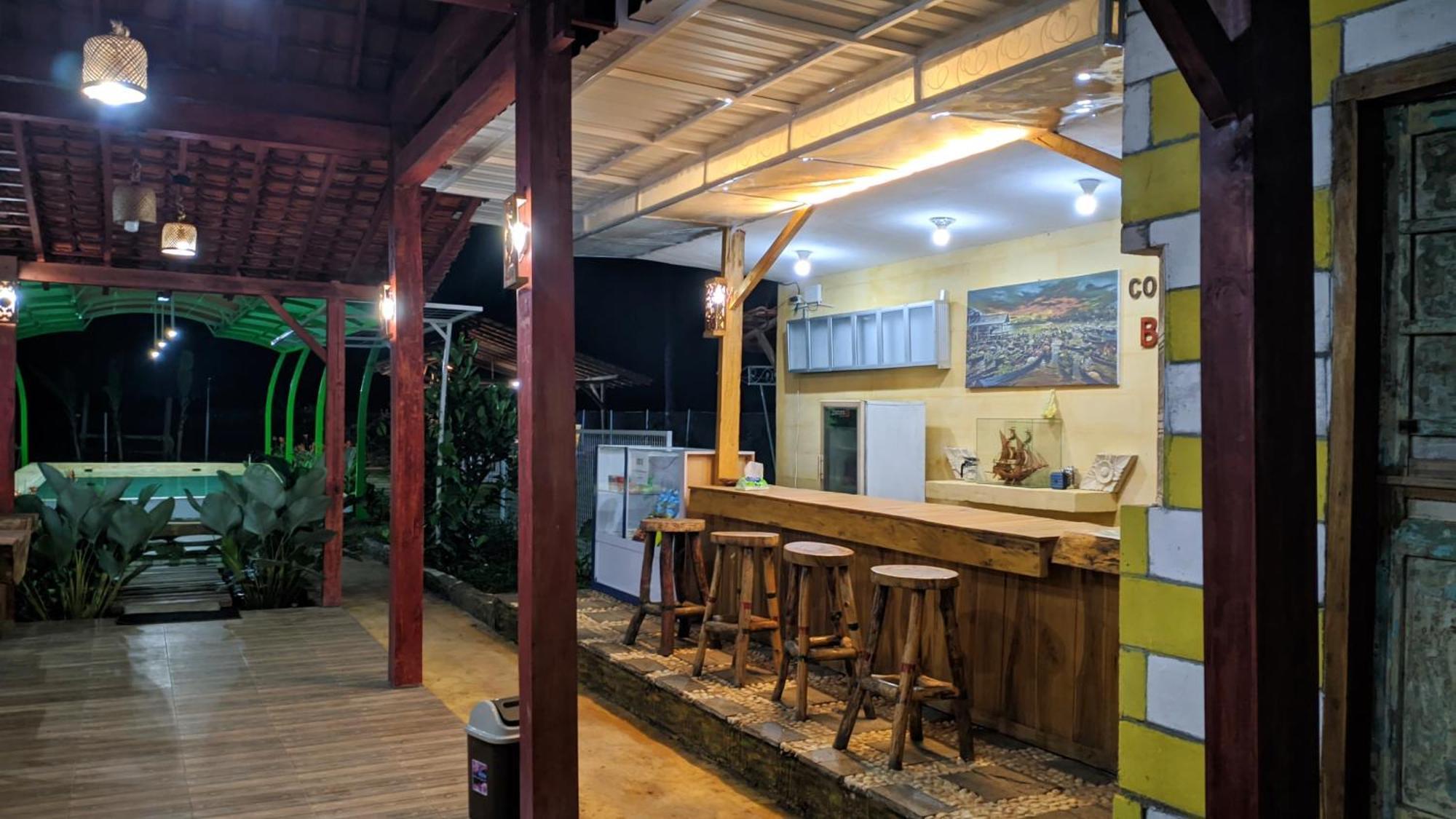 Wooden Kemiren Homestay Banyuwangi บันยูวังงี ภายนอก รูปภาพ