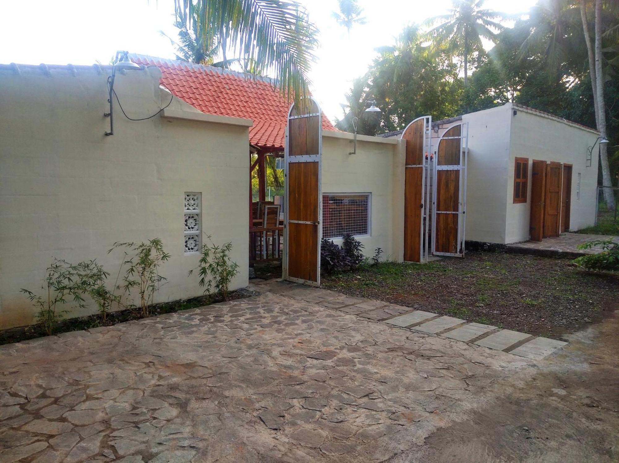 Wooden Kemiren Homestay Banyuwangi บันยูวังงี ภายนอก รูปภาพ